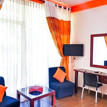 Bridge Hotel Negombo Kimbulapitiya Buitenkant foto